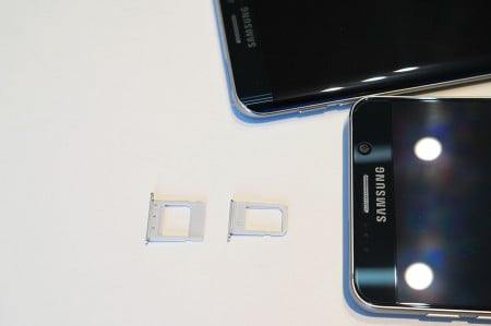 Galaxy Note 5 tray on the left, Galaxy S6 Edge+ tray on the right.
