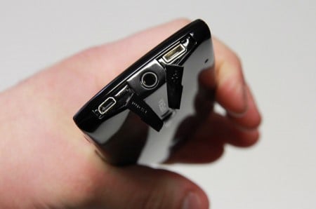 Sony-Ericsson-Xperia-Neo-review-08