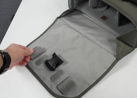 lowepro-event-messenger-150-11